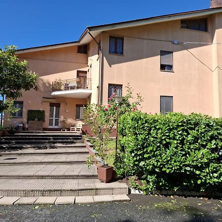 King'S House Apartamento Roletto Exterior foto