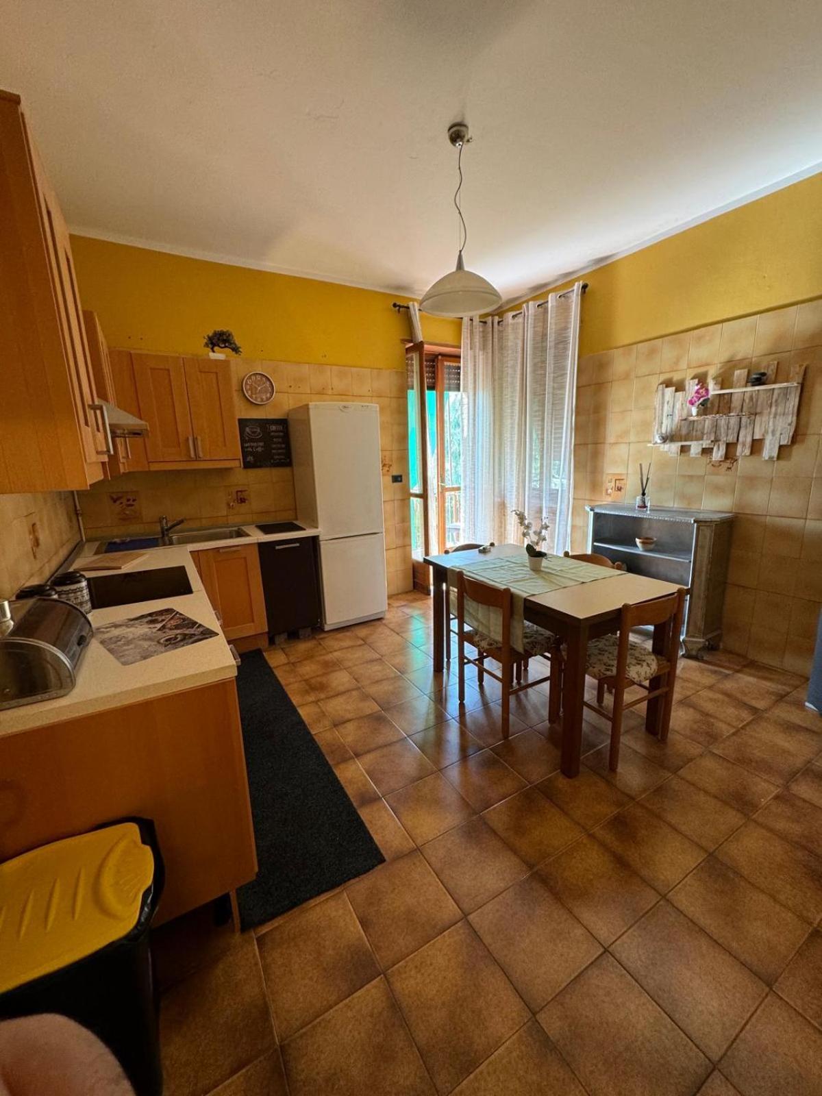 King'S House Apartamento Roletto Exterior foto
